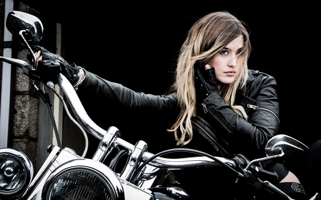 10 Razones para tener una novia motociclista